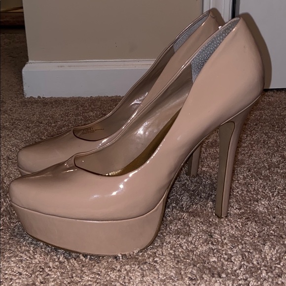 Nude heels. Jessica Simpson. Size 11 - Picture 2 of 3
